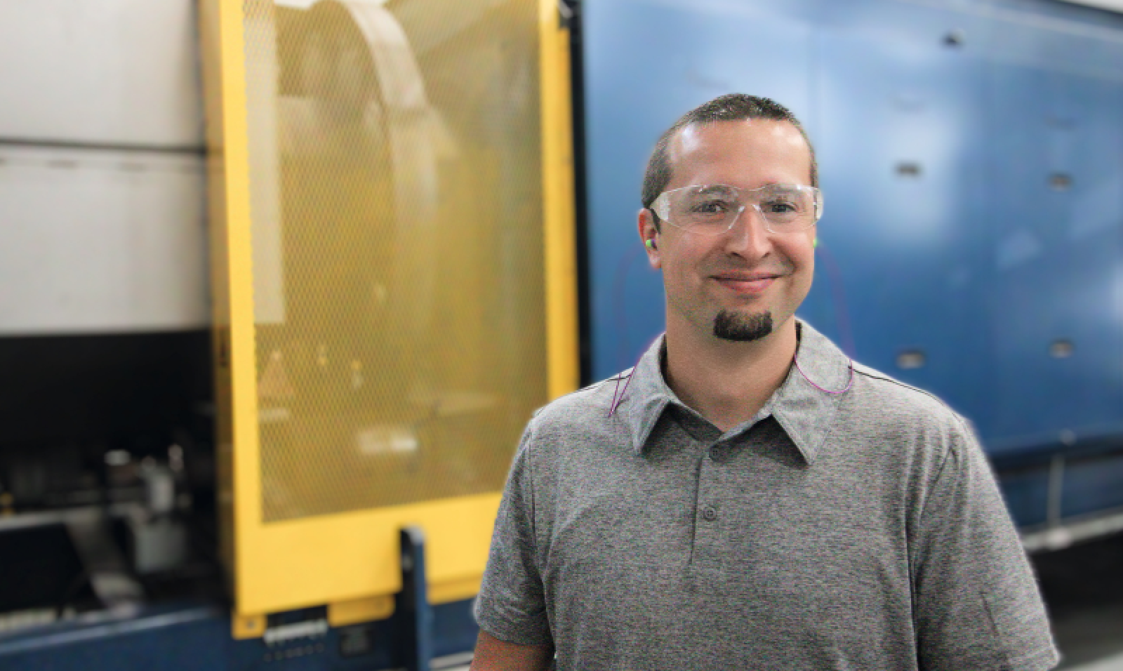A satisfied employee of Saint-Gobain North America with a manufacturing engineering job that helps him learn and thrive in a welcoming environment.